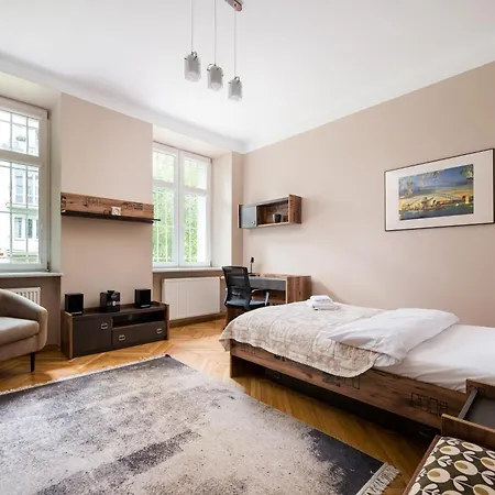 Apartmán Asfaltowa Mokotow By Bookinghost *